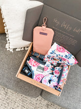 Fresh Blooms Bow (Seconds)